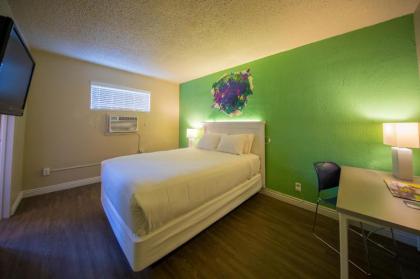 Downtowner Boutique Hotel - image 6