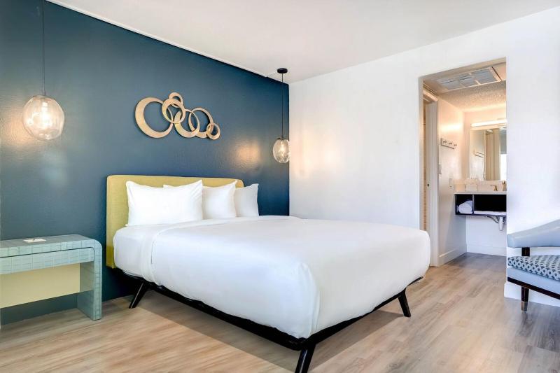 Downtowner Boutique Hotel - image 7