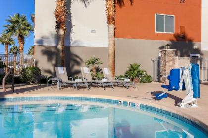 Holiday Inn Express Las Vegas South - image 11