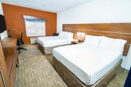 Holiday Inn Express & Suites Las Vegas I-215 S Beltway - image 2