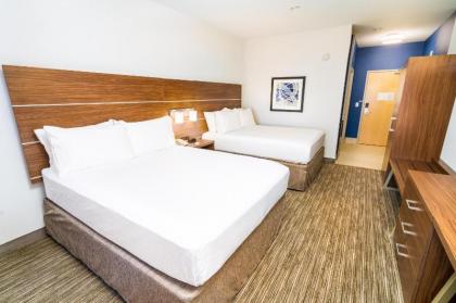 Holiday Inn Express & Suites Las Vegas I-215 S Beltway - image 4