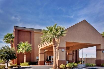 Holiday Inn Express Las Vegas-Nellis - image 12