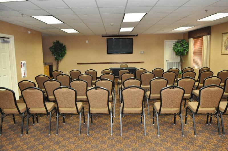 Holiday Inn Express Las Vegas-Nellis - image 4