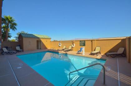 Holiday Inn Express Las Vegas-Nellis - image 9