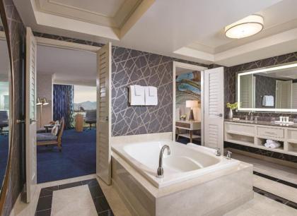Mandalay Bay - image 9