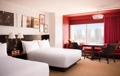 Park MGM Las Vegas - image 10