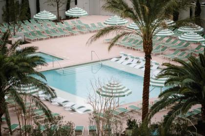 Park MGM Las Vegas - image 12