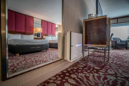 MGM Grand - image 6