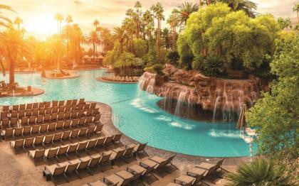 The Mirage - image 11
