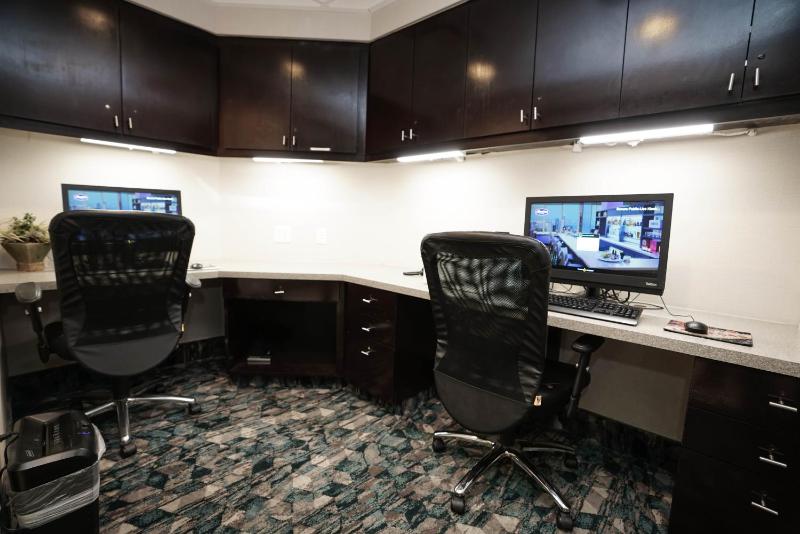 Hampton Inn By Hilton And Suites Las Vegas Airport - image 6