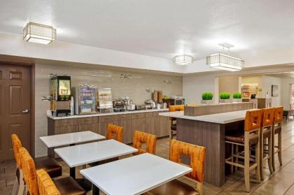 La Quinta Inn & Suites by Wyndham Las Vegas Red Rock / Summerlan - image 16