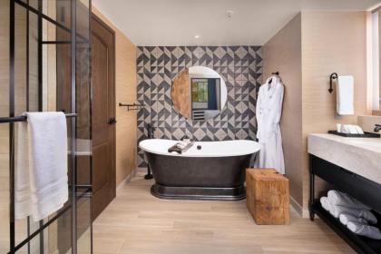Silverton Casino Lodge - Newly Renovated - image 30