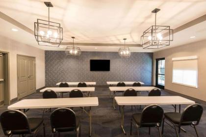 La Quinta Inn & Suites by Wyndham Las Vegas Airport South - image 16