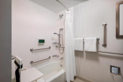 Courtyard by Marriott Las Vegas Convention Center - image 7