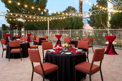 Residence Inn by Marriott Las Vegas Convention Center - image 9