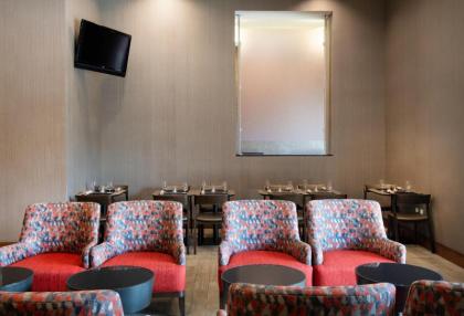 SpringHill Suites by Marriott Las Vegas Convention Center - image 18
