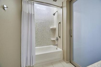 SpringHill Suites by Marriott Las Vegas Convention Center - image 3