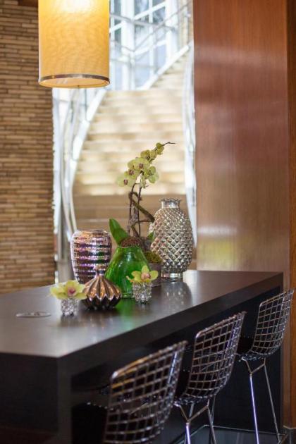 Renaissance by Marriott Las Vegas Hotel - image 15