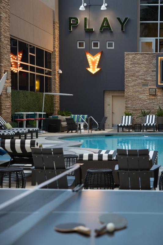 Renaissance by Marriott Las Vegas Hotel - image 6