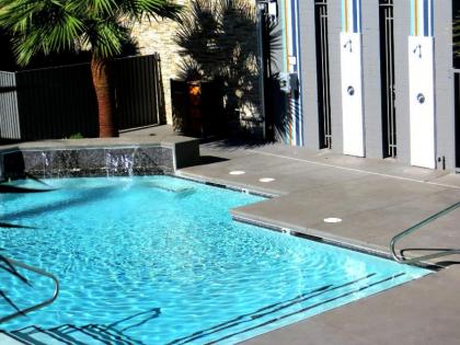 Oasis at Gold Spike - Adults Only - image 10