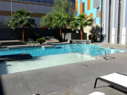 Oasis at Gold Spike - Adults Only - image 15