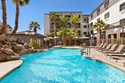 Courtyard By Marriott Las Vegas Stadium Area - image 3