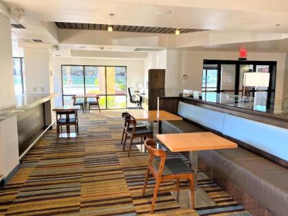 Fairfield Inn by Marriott Las Vegas Convention Center - image 10