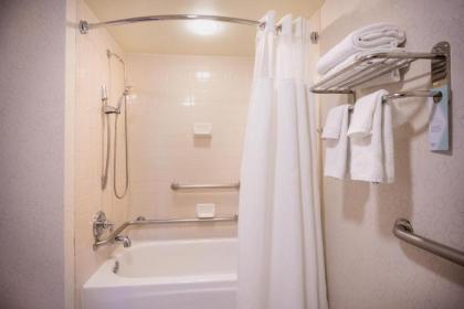 Fairfield Inn by Marriott Las Vegas Convention Center - image 4