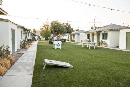 Bungalows Hostel - image 6
