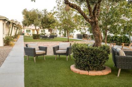 Bungalows Hostel - image 9