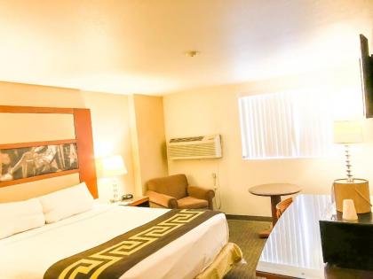 Sunrise Inn - image 10