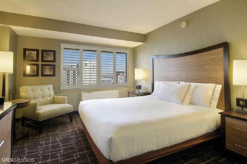 Fremont Hotel And Casino - image 3