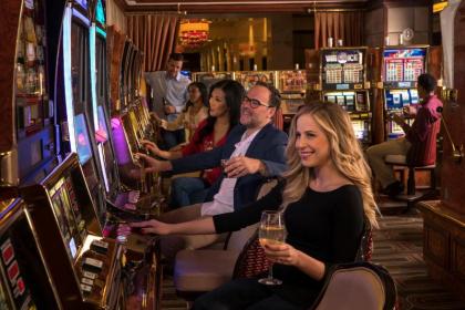 Golden Nugget Hotel & Casino Las Vegas - image 17