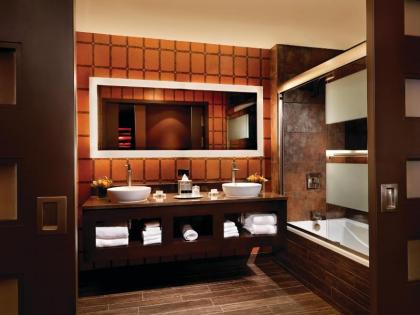 Golden Nugget Hotel & Casino Las Vegas - image 6