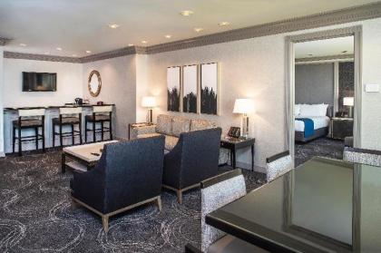 Suncoast Hotel And Casino - image 14