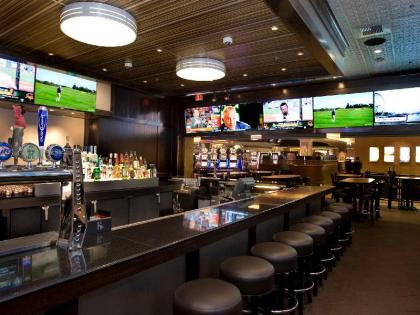 Suncoast Hotel And Casino - image 6