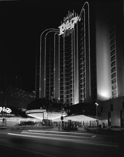 Plaza Hotel & Casino - image 6