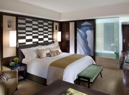 Waldorf Astoria By Hilton Las Vegas - image 2