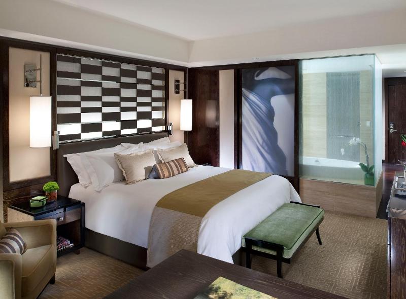 Waldorf Astoria By Hilton Las Vegas - image 2