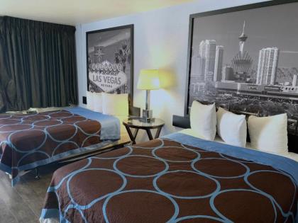Super 8 by Wyndham Las Vegas North Strip/Fremont St. Area - image 11