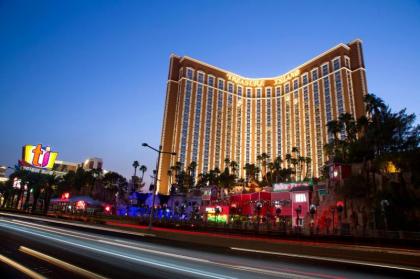 Treasure Island - TI Las Vegas Hotel & Casino a Radisson Hotel