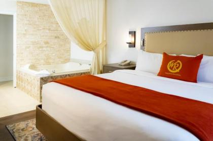 Westgate Flamingo Bay Resort Las Vegas - image 7