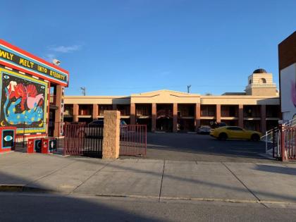 City Center Motel - image 16
