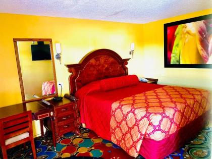 A Fisher's Inn Motel - image 13