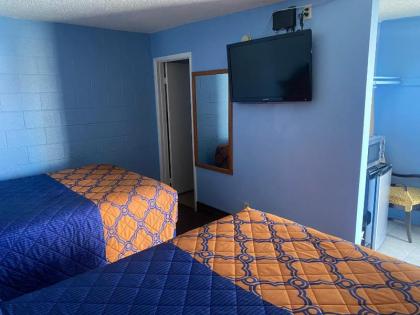 A Fisher's Inn Motel - image 18