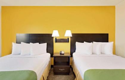 Howard Johnson by Wyndham Las Vegas near the Strip - image 7
