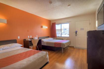 Motel 6-Las Vegas NV - I-15 - image 3