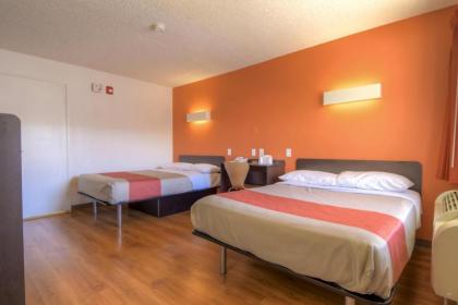 Motel 6-Las Vegas NV - I-15 - image 4