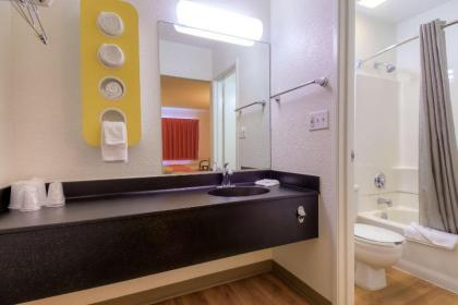 Motel 6-Las Vegas NV - Boulder Hwy - image 16