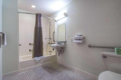 Motel 6-Las Vegas NV - Boulder Hwy - image 17